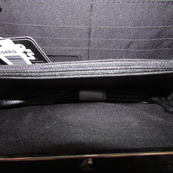 Loungefly Torrid Star Wars Book Purse / Clutch New With Tags - Picture 5 of 6